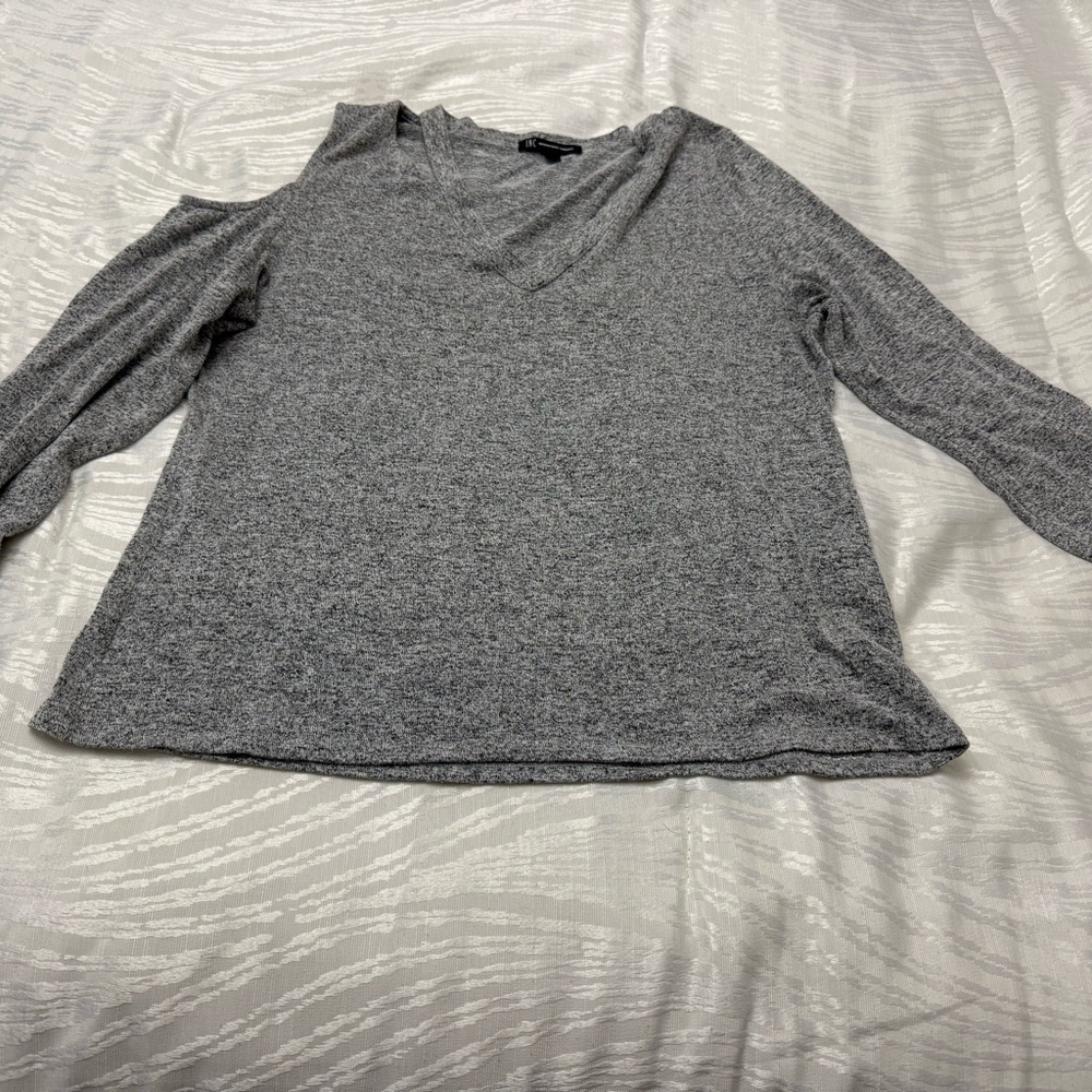 Shirt bundle - Picture 2 of 4